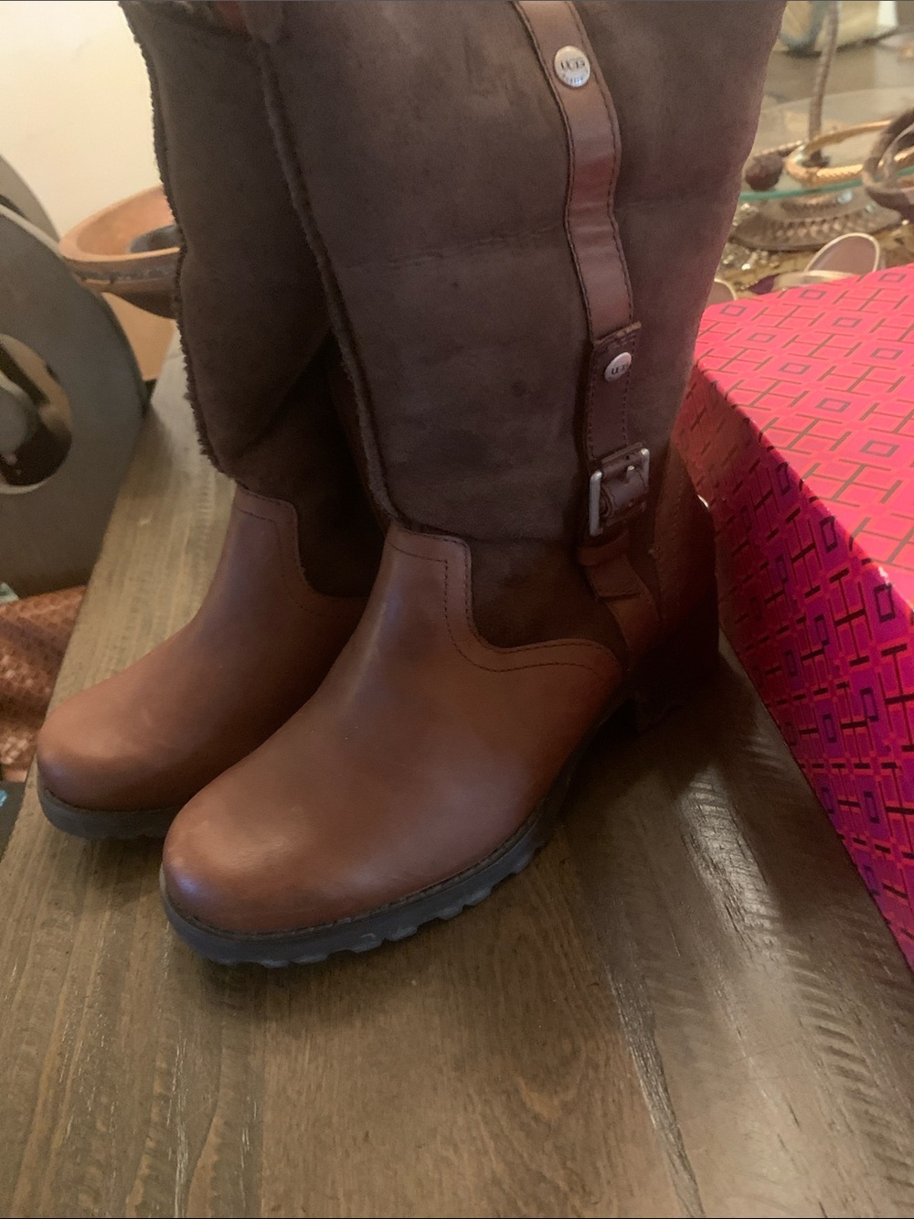 Ugg boots for women’s used one time